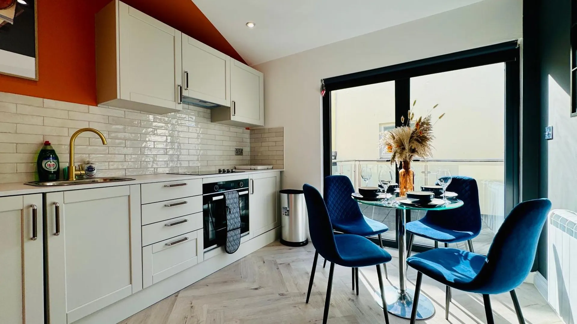 아파트 Central One Bedroom Flat Next To Brighton Beach I Sleep 5 Guests 영국
